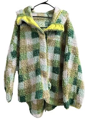 Davi & Dani Sherpa Button-Up Hoodie Size M Green Plaid Fleece Jacket w/ Pockets
